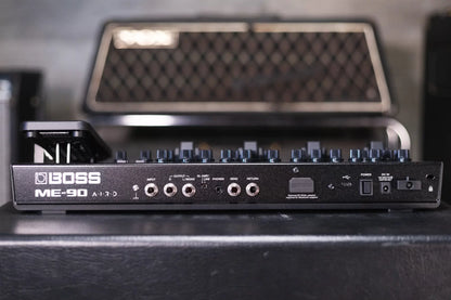 Boss ME-90 Multi-Effects Guitar Processor Pedal Board