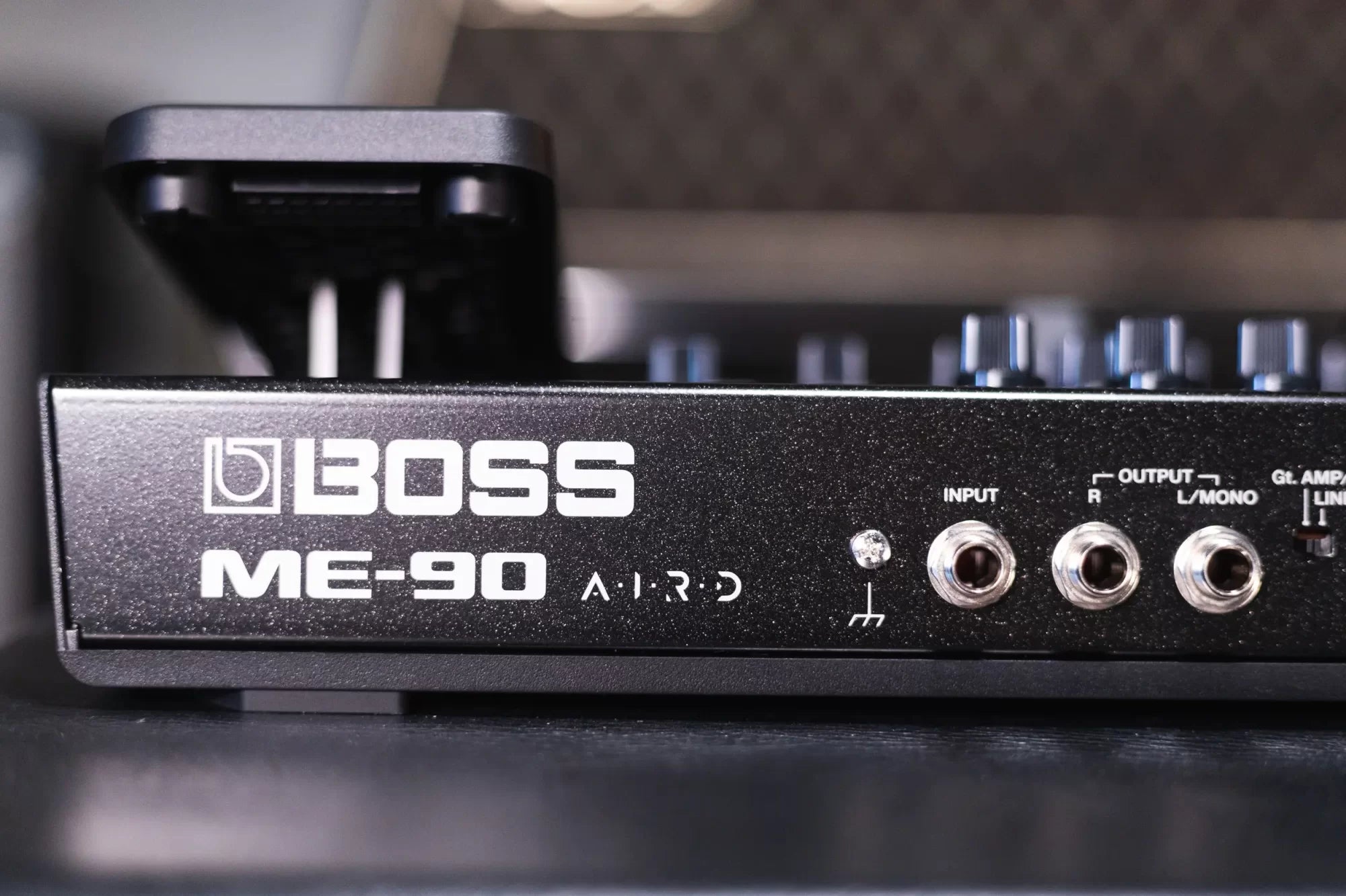 Boss ME-90 Multi-Effects Guitar Processor Pedal Board