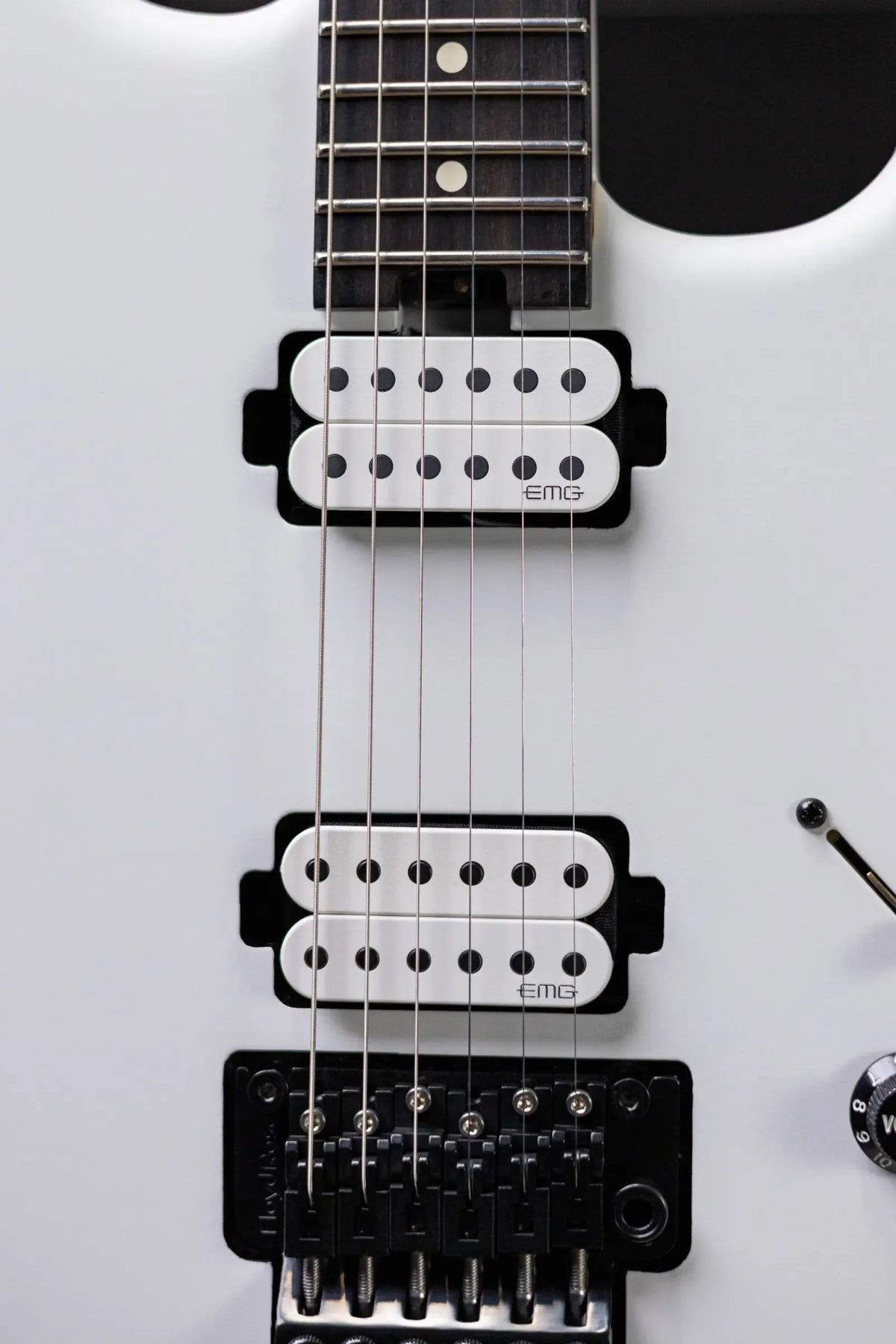 Charvel Jim Root Signature Pro-Mod San Dimas Style 1 HH FR E Electric Guitar - Satin White with Hardshell Gig Bag