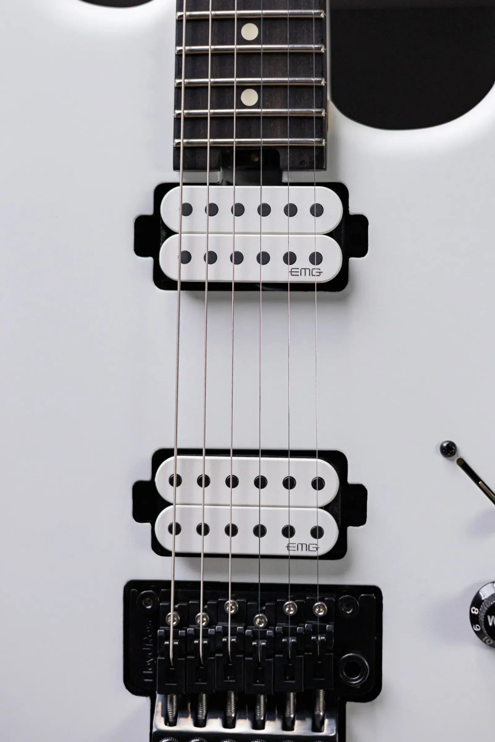 Charvel Jim Root Signature Pro-Mod San Dimas Style 1 HH FR E Electric Guitar - Satin White with Hardshell Gig Bag