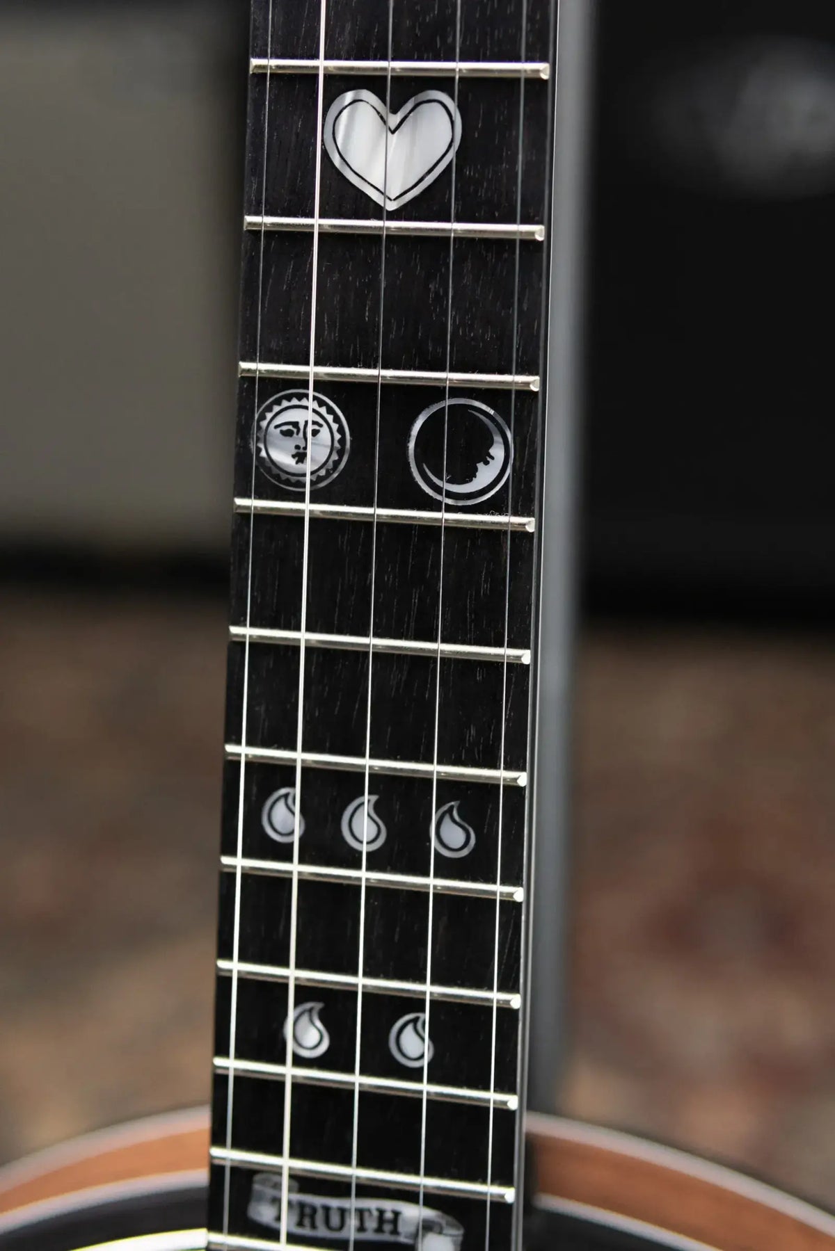 Deering The Scott Avett "Truth" Signature Banjo with Hardshell Case
