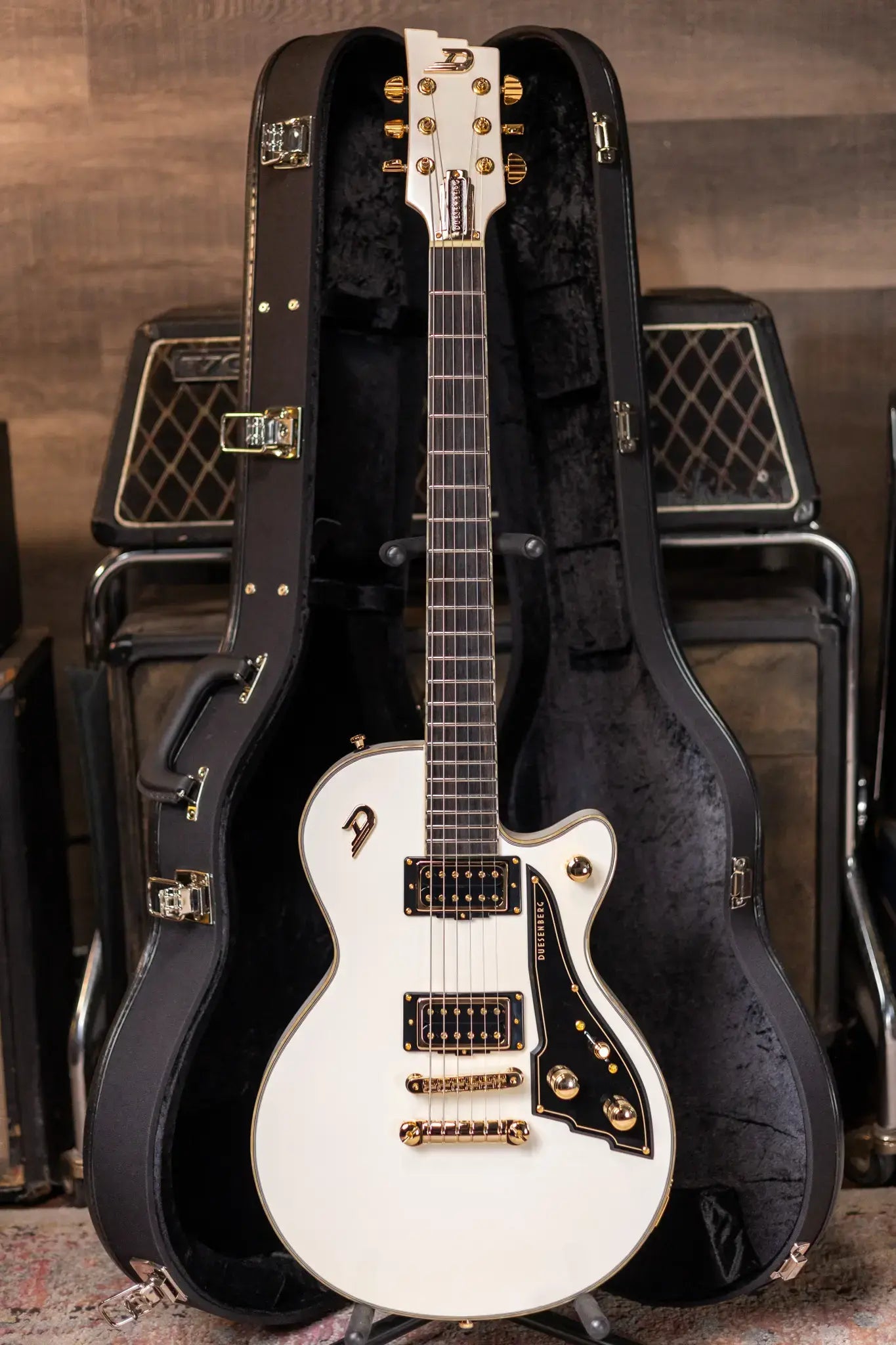 Duesenberg Fantom A Electric Guitar Aged White with Hardshell Case 6740fb3293cea