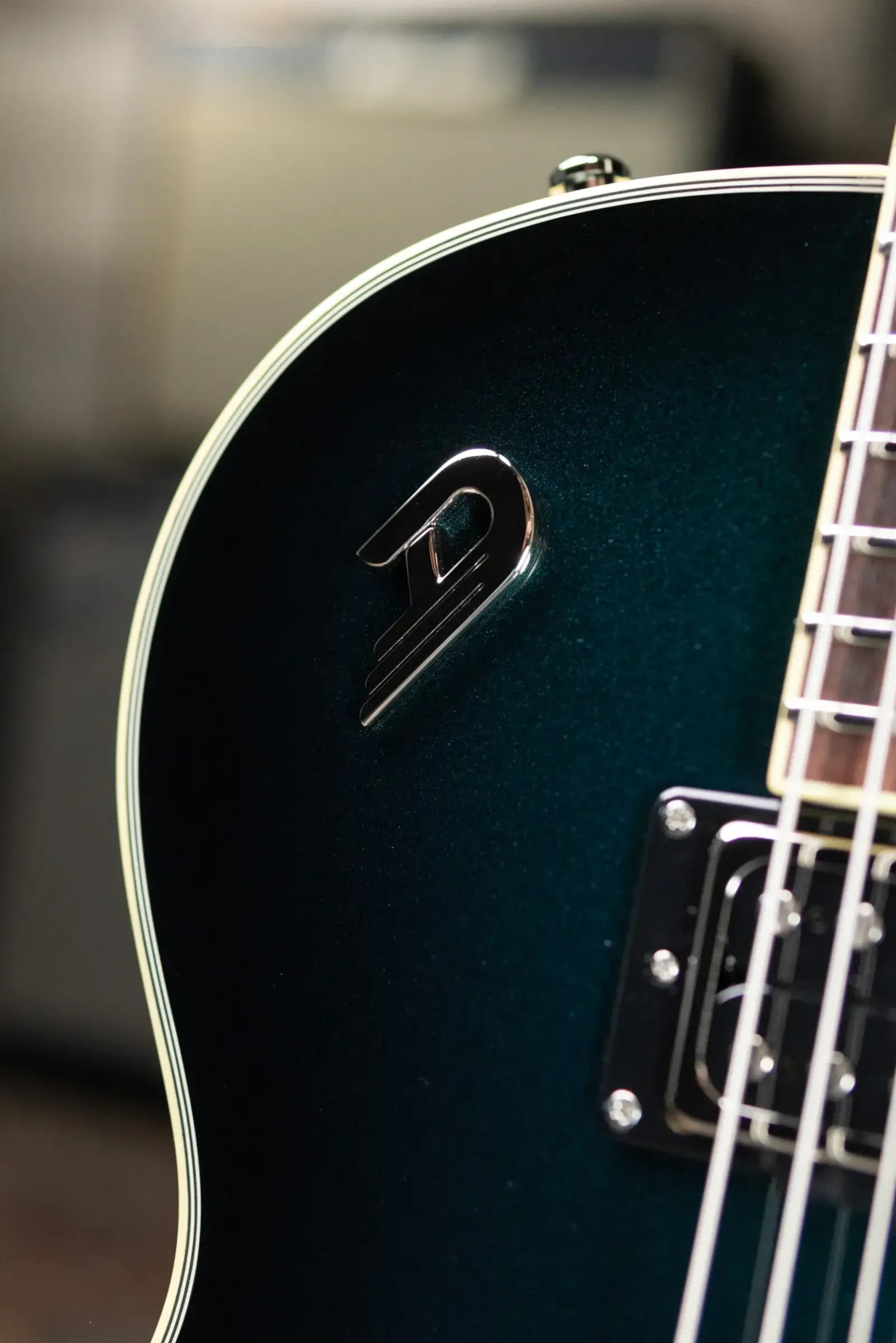 Duesenberg Starplayer TV DLX Semi-Hollow Electric Guitar - Catalina Green Burst with Hardshell Case