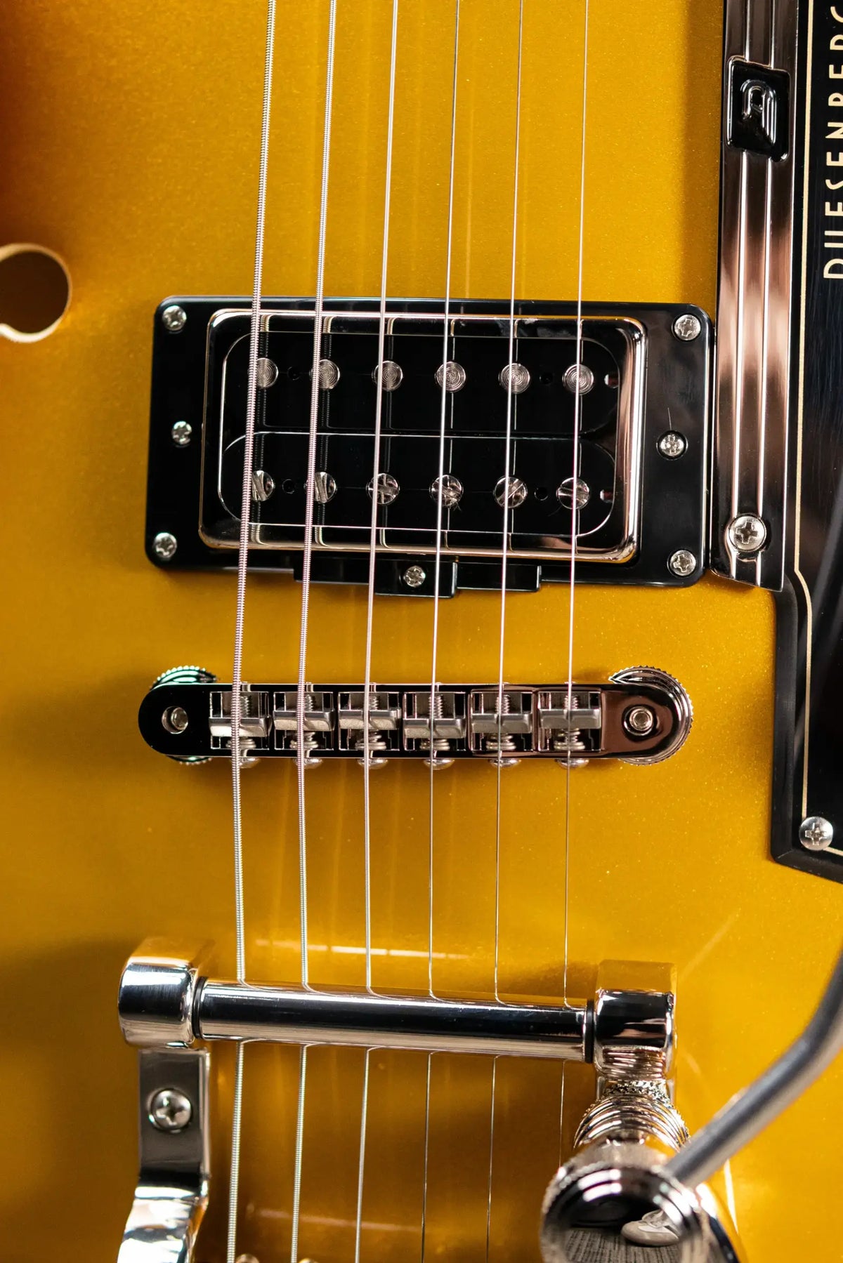 Duesenberg Starplayer TV Semi-Hollow Electric Guitar - Gold Burst with Hardshell Case