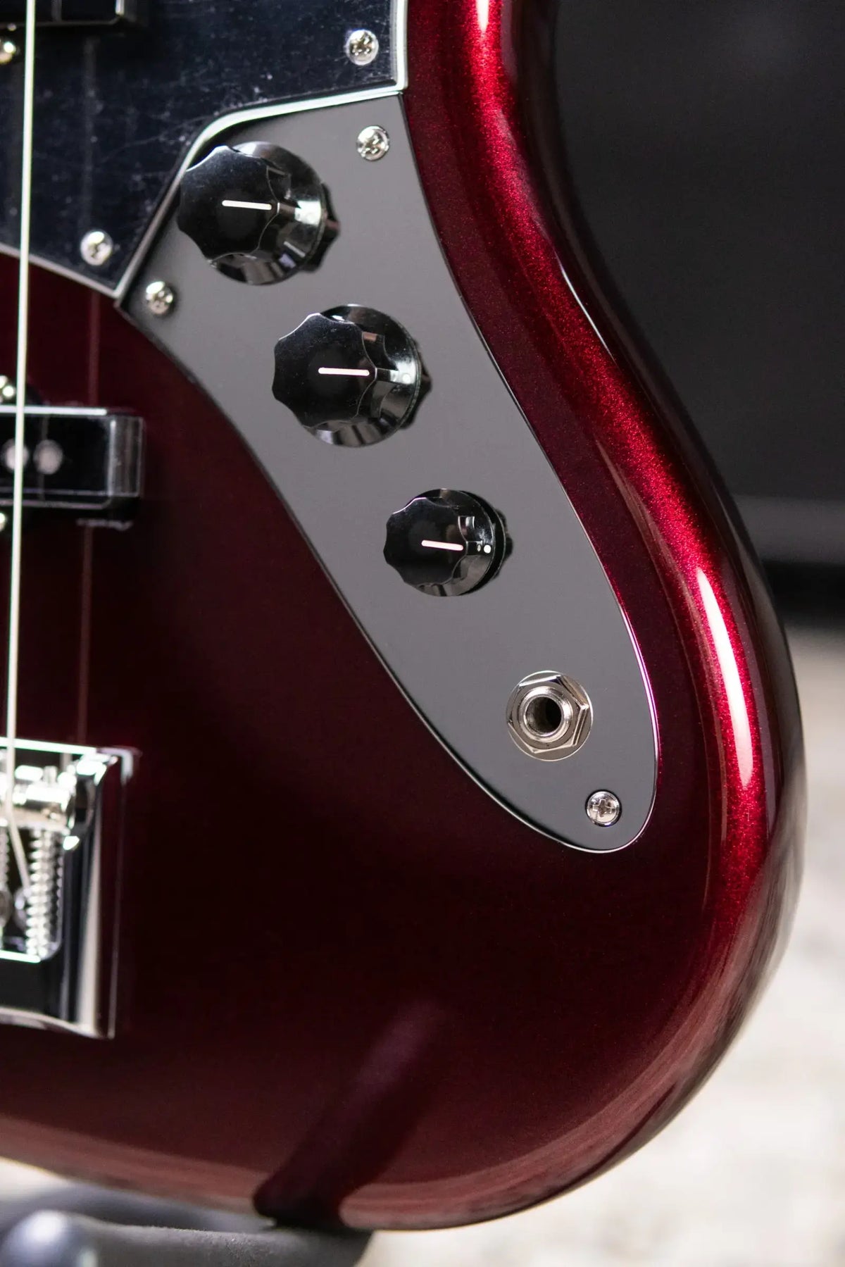 Fender American Professional Jazz Bass V - Oxblood with Hardshell Case
