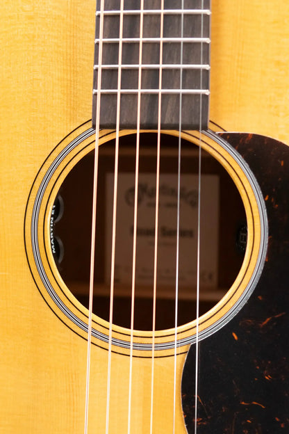 Martin 000-12E Retro Acoustic/Electric Guitar - Spruce/Sapele with Gig Bag