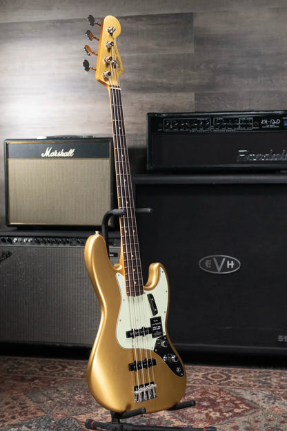 Fender Vintera III Early '60s Jazz Bass - Aztec Gold with Gig Bag