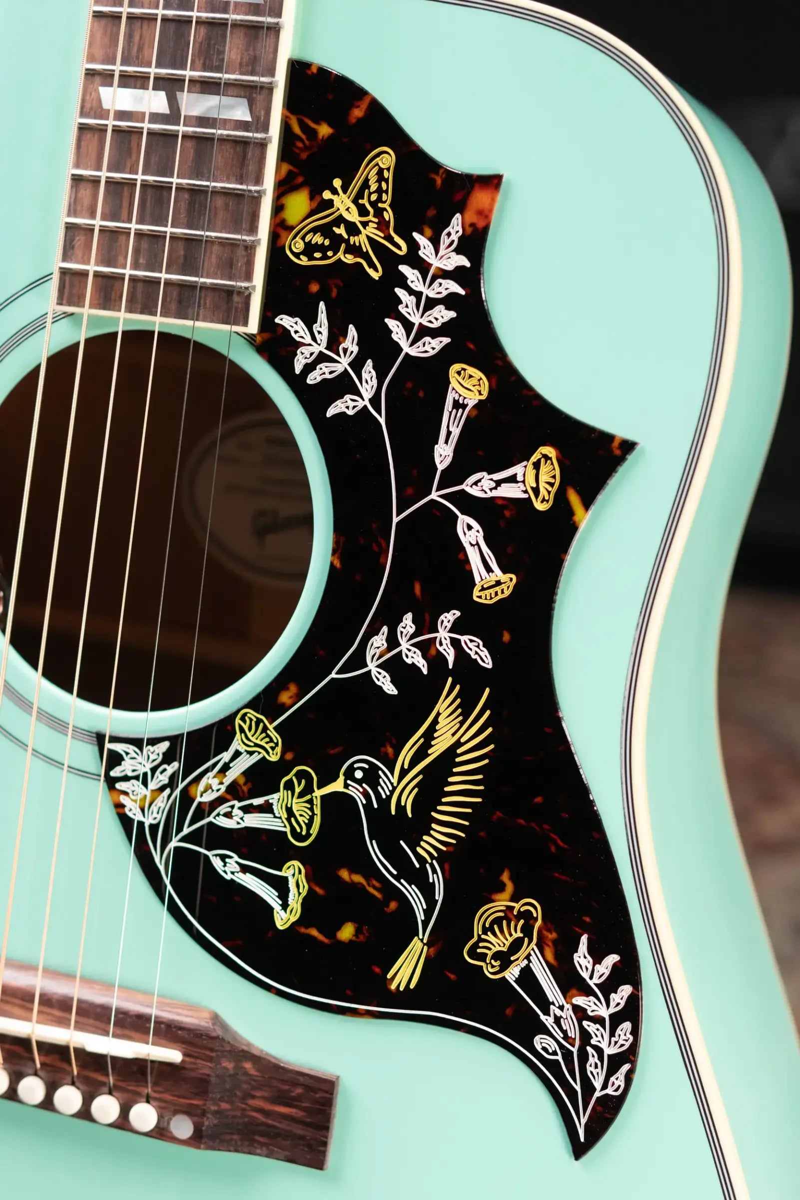 Gibson Hummingbird Standard Dreadnought Acoustic/Electric Guitar - Southwestern Turquoise with Hardshell Case