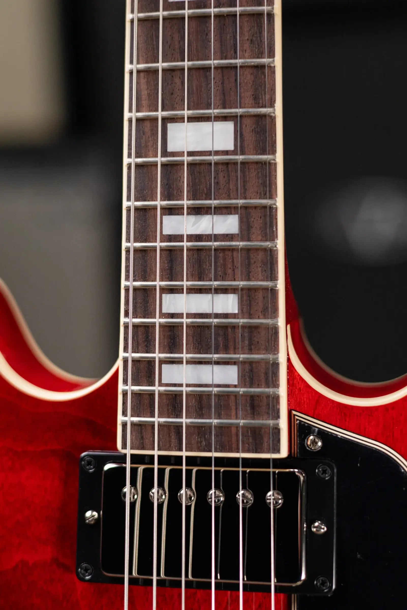 Gibson ES-335 60s Semi-Hollow Electric Guitar with Hard Shell Case - Sixties Cherry