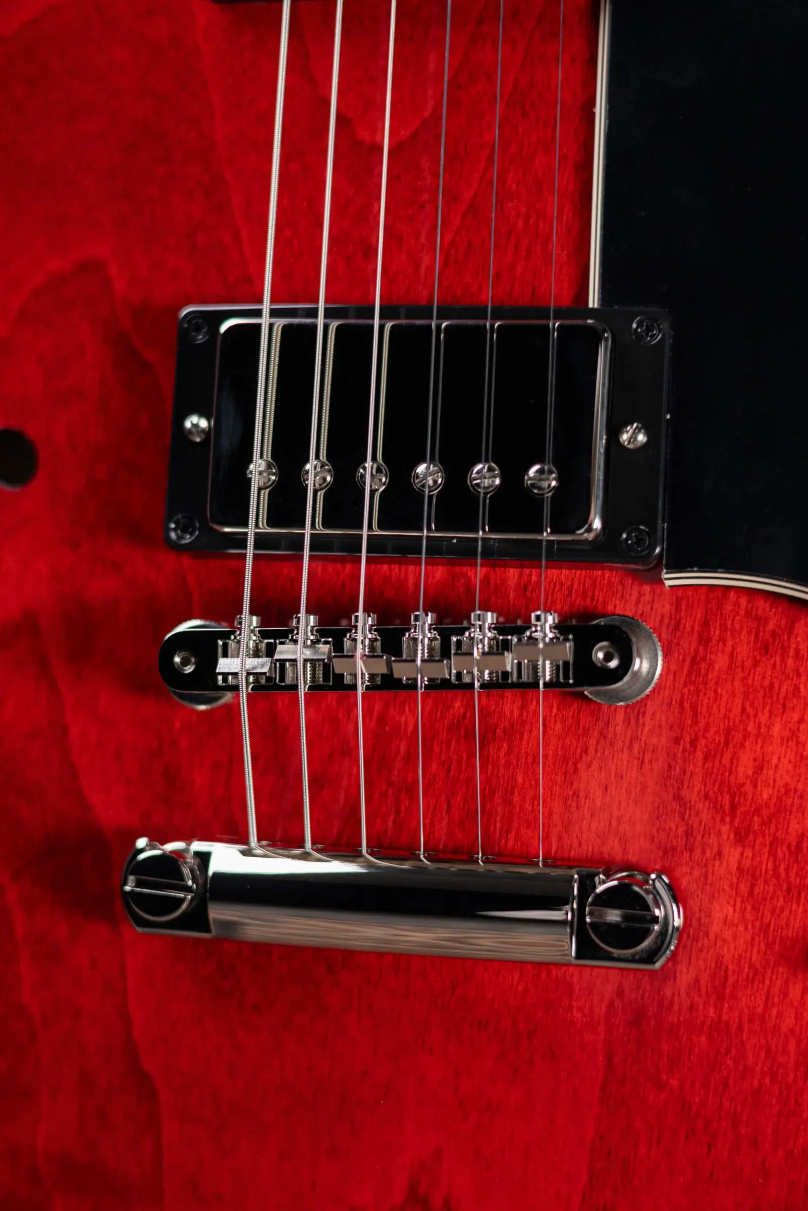 Gibson ES-335 60s Semi-Hollow Electric Guitar with Hard Shell Case - Sixties Cherry