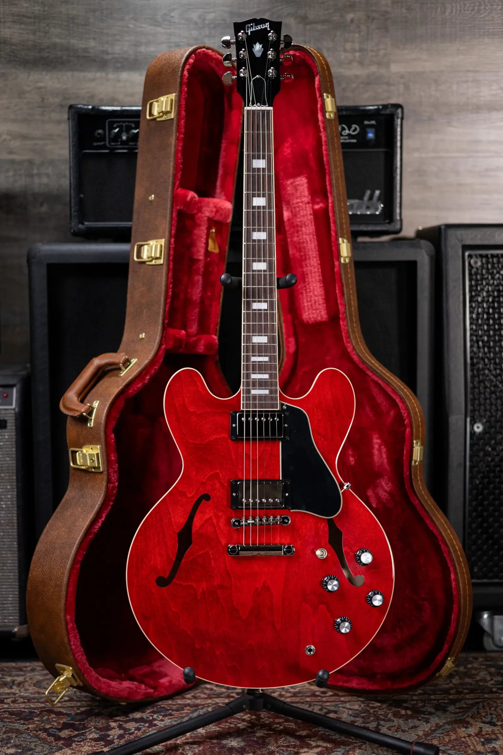 Gibson ES-335 60s Semi-Hollow Electric Guitar with Hard Shell Case - Sixties Cherry