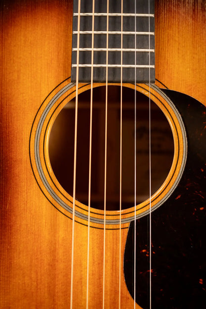 Martin 00-18 Joe Bonamassa Signature Acoustic Guitar - Burst with Hardshell Case