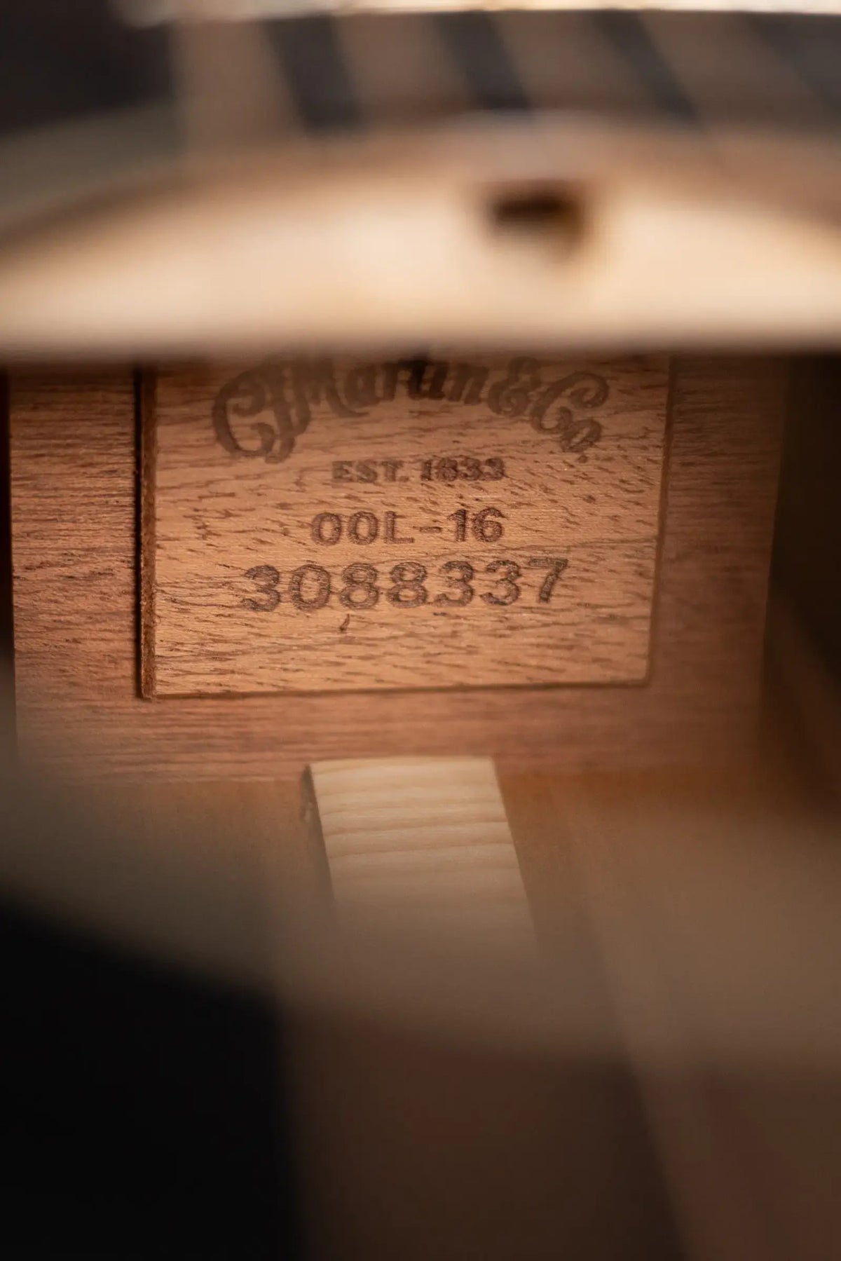 Martin 00L-16E Acoustic/Electric Guitar - Black Smoke with Gig Bag