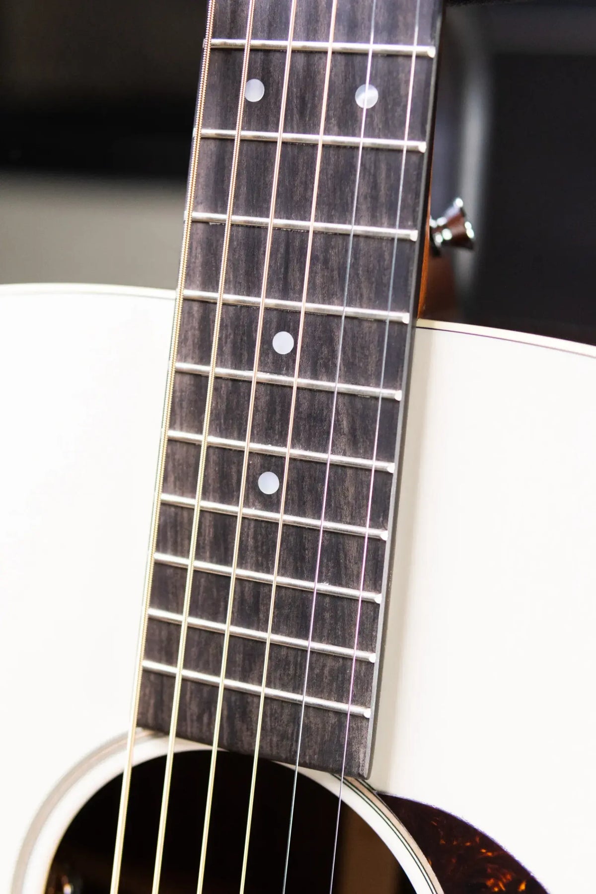 Martin J-16E Acoustic/Electric Guitar - Cream with Gig Bag