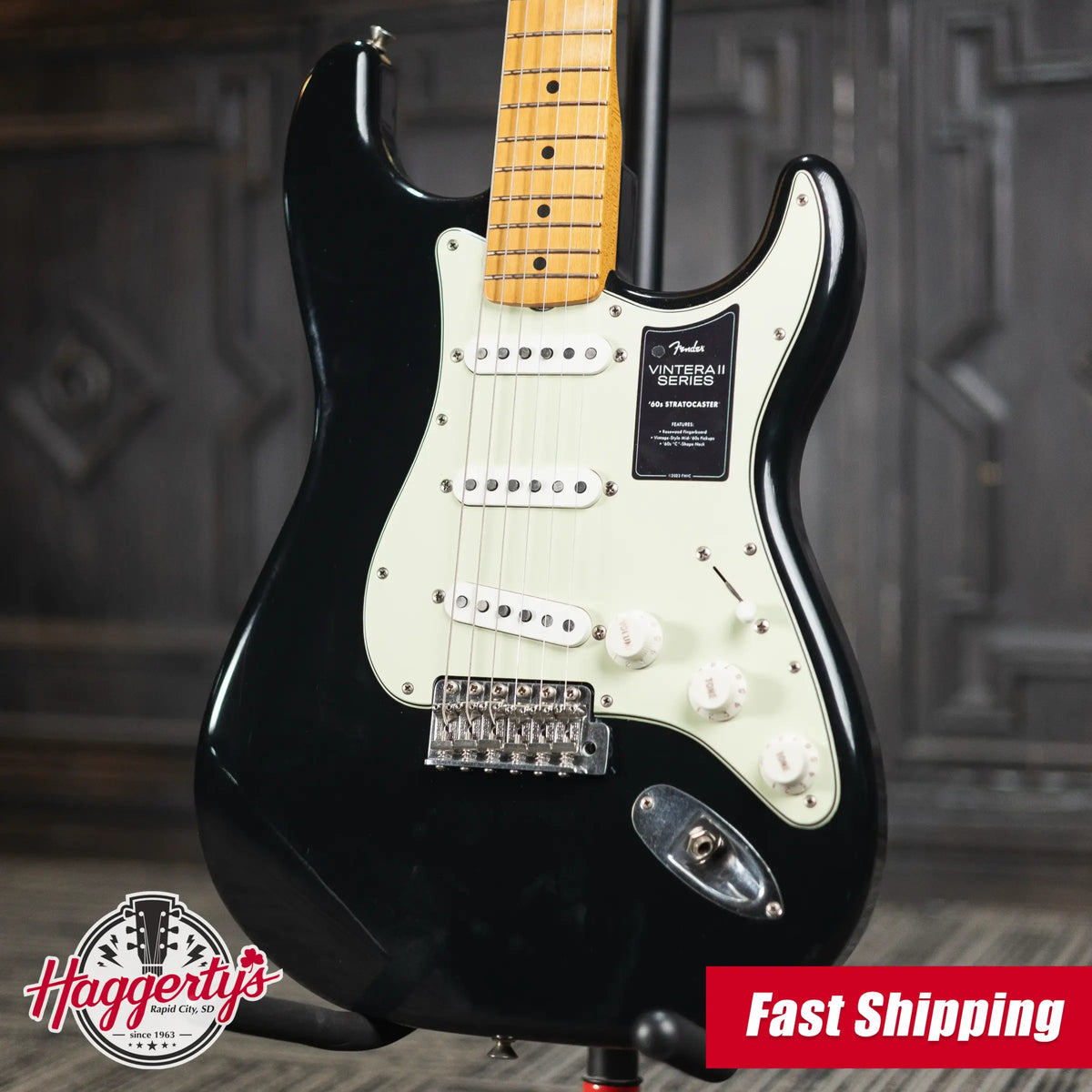 Fender Vintera II Road Worn '60s Stratocaster Electric Guitar, Maple Fingerboard - Black with Hardshell Case - Demo