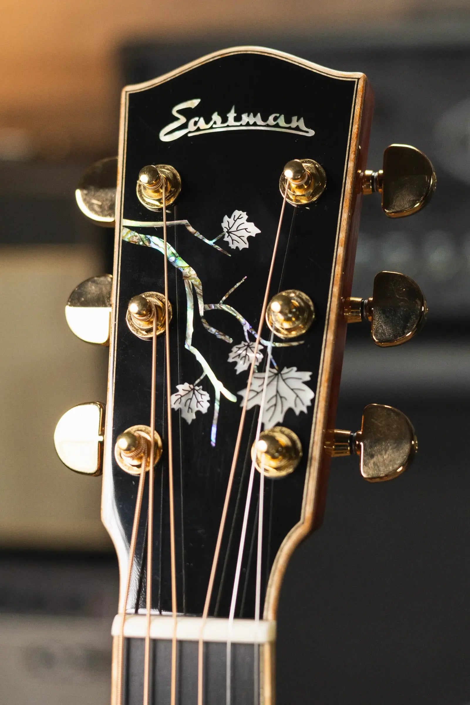 Eastman AC622CE Flame Maple/European Spruce Acoustic-Electric Guitar with Hardshell Case