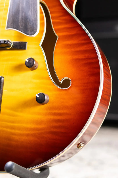 Eastman AR480CE-SB John Pisano Signature Archtop Hollowbody Electric Guitar - Sunburst with Hardshell Case