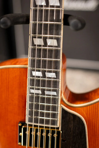 Eastman AR580CE-HB Archtop Electric Guitar - Honey Burst with Hardshell Case