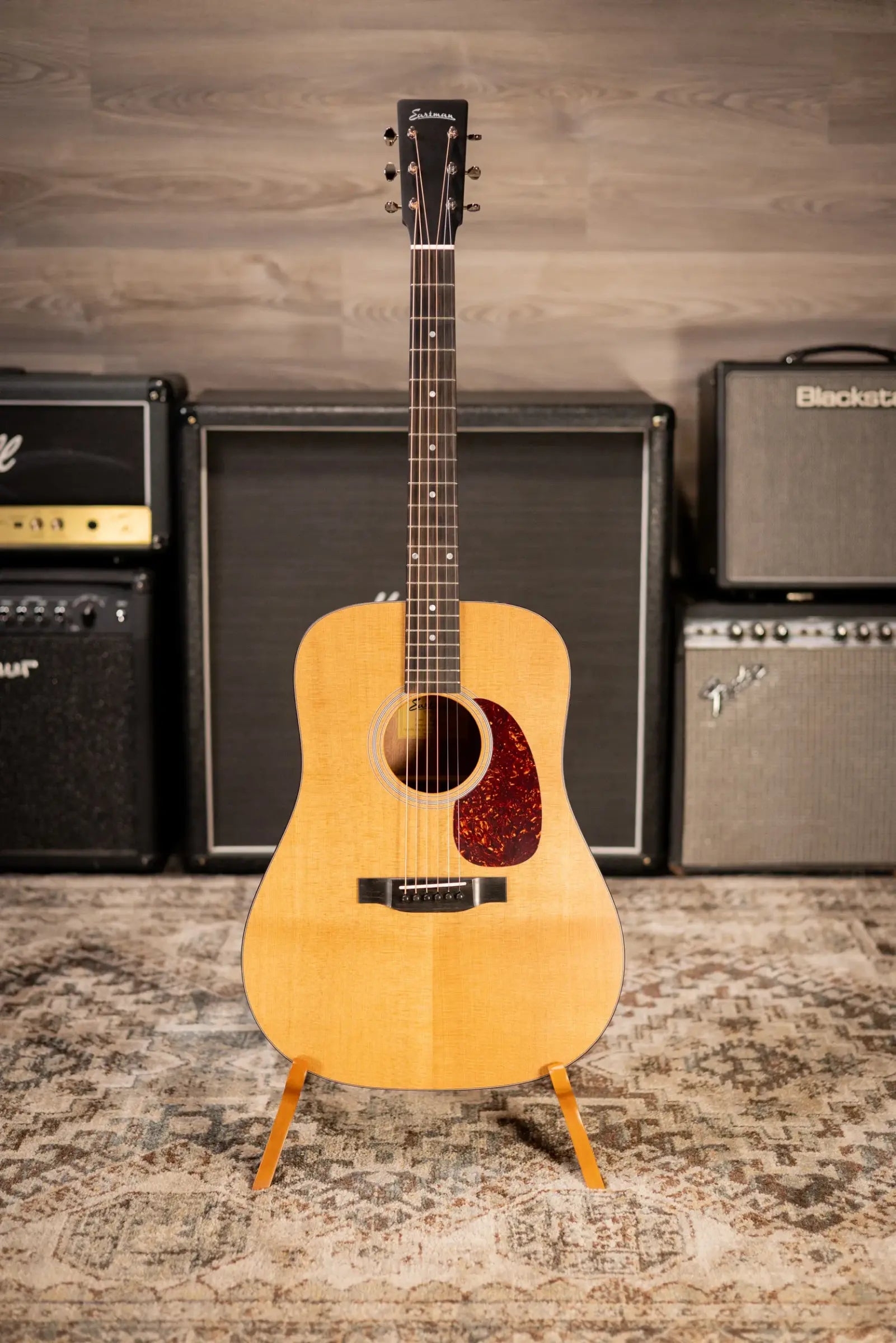 Eastman E1D Dreadnought Acoustic Guitar with Gig Bag