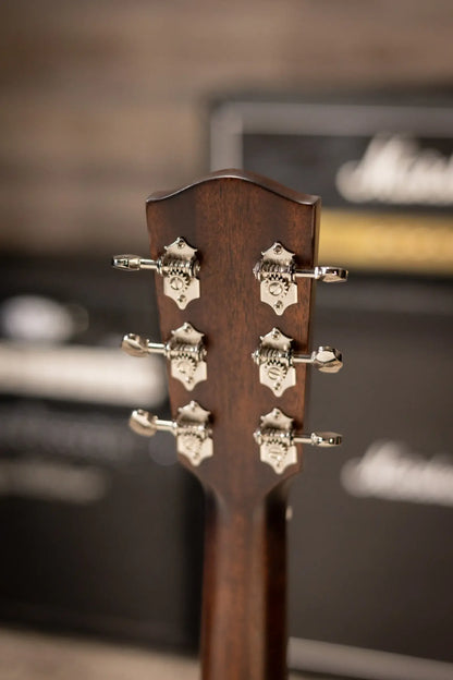 Eastman E20SS-TC Thermo-Cured Dreadnought Acoustic Guitar - Sunburst with Hardshell Case