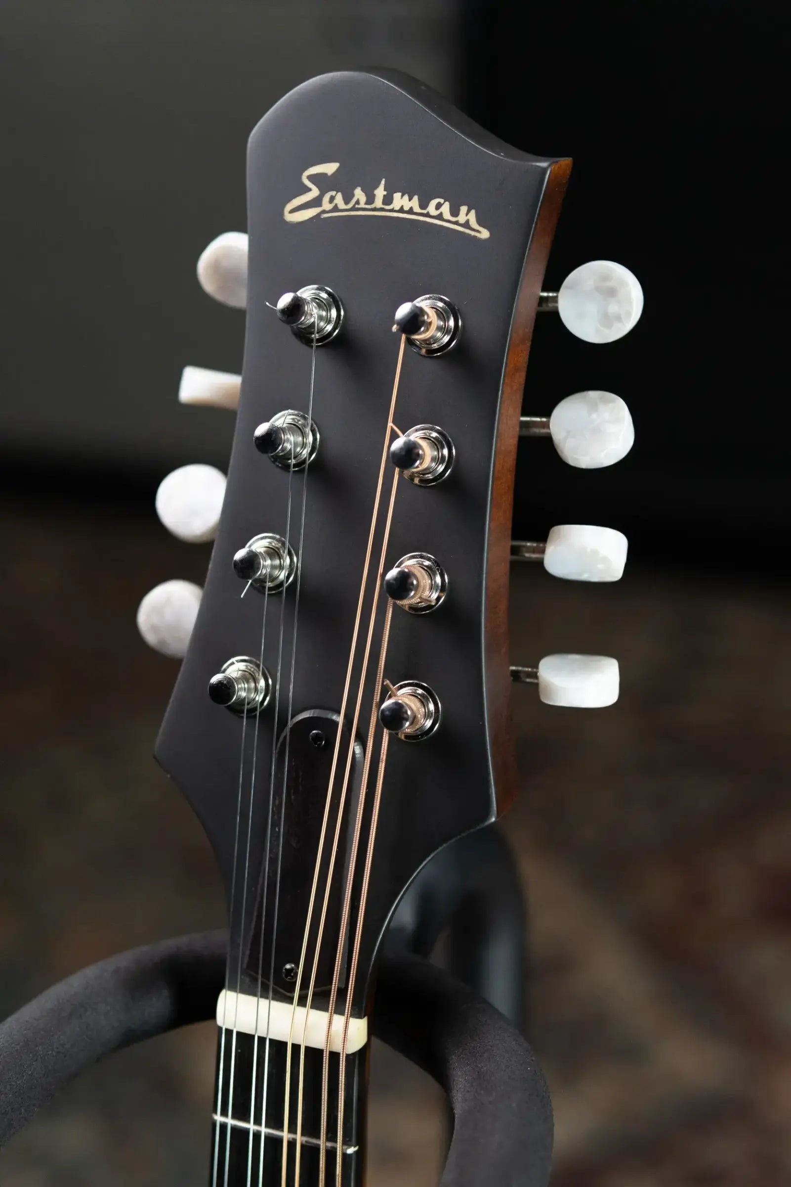 Eastman MD305L Left-Handed A-Style Acoustic Mandolin with Gig Bag