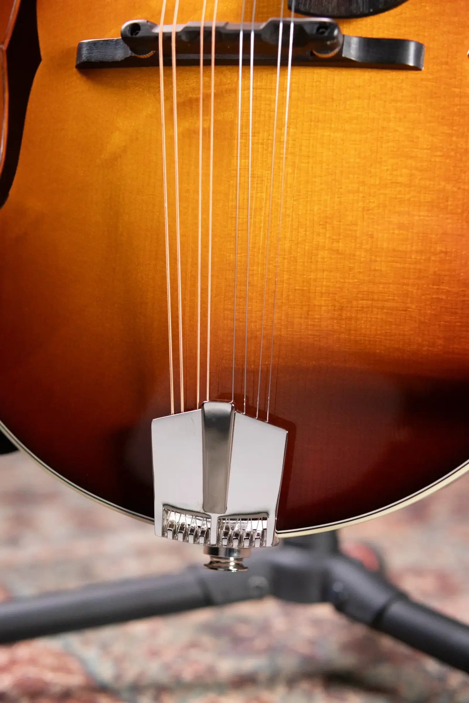 Eastman MD605-GB A-Style Acoustic/Electric Mandolin - Goldburst with Hardshell Case