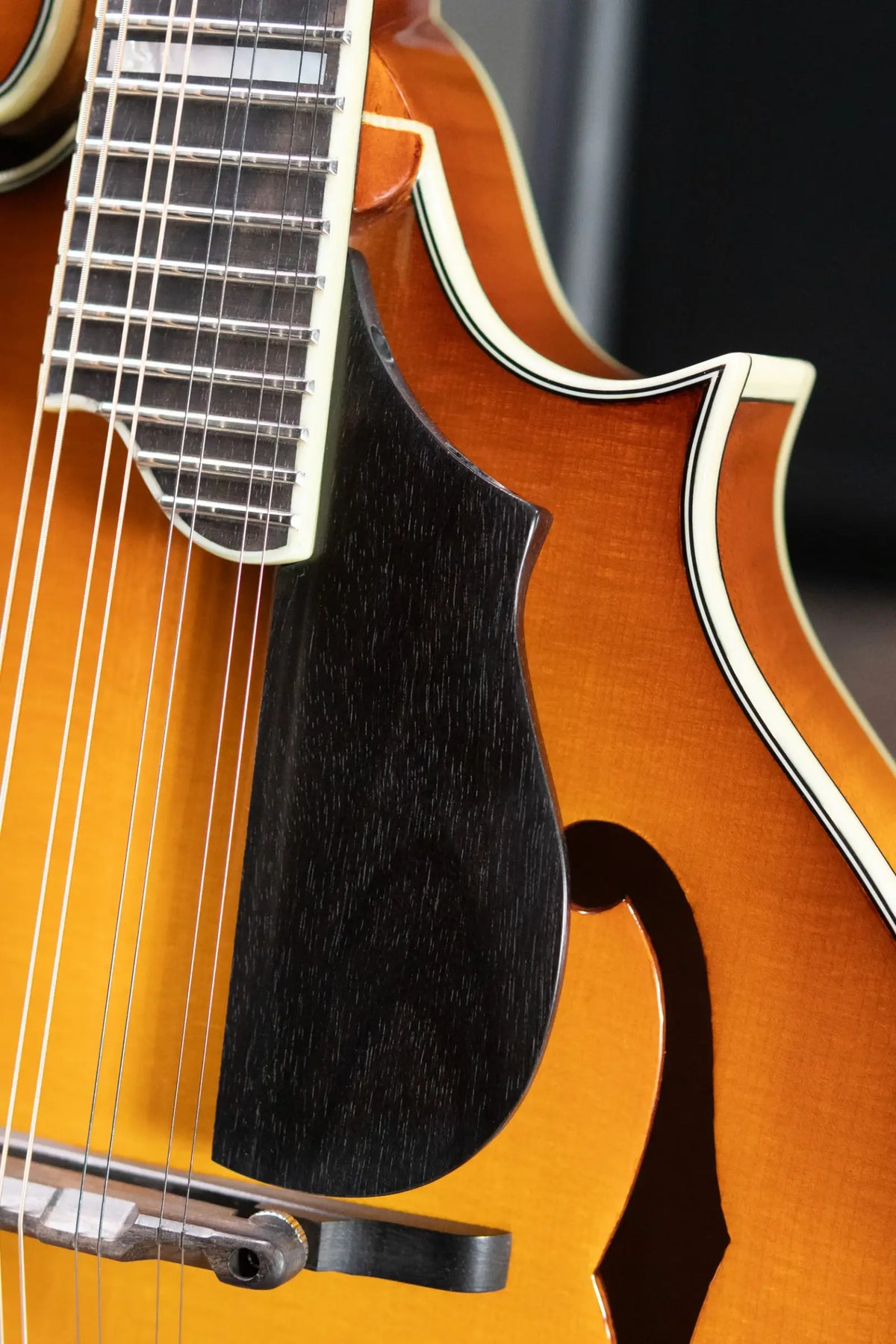 Eastman MD615-GB F-Style Acoustic/Electric Mandolin - Goldburst with Hardshell Case