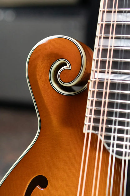 Eastman MD615-GB F-Style Acoustic/Electric Mandolin - Goldburst with Hardshell Case