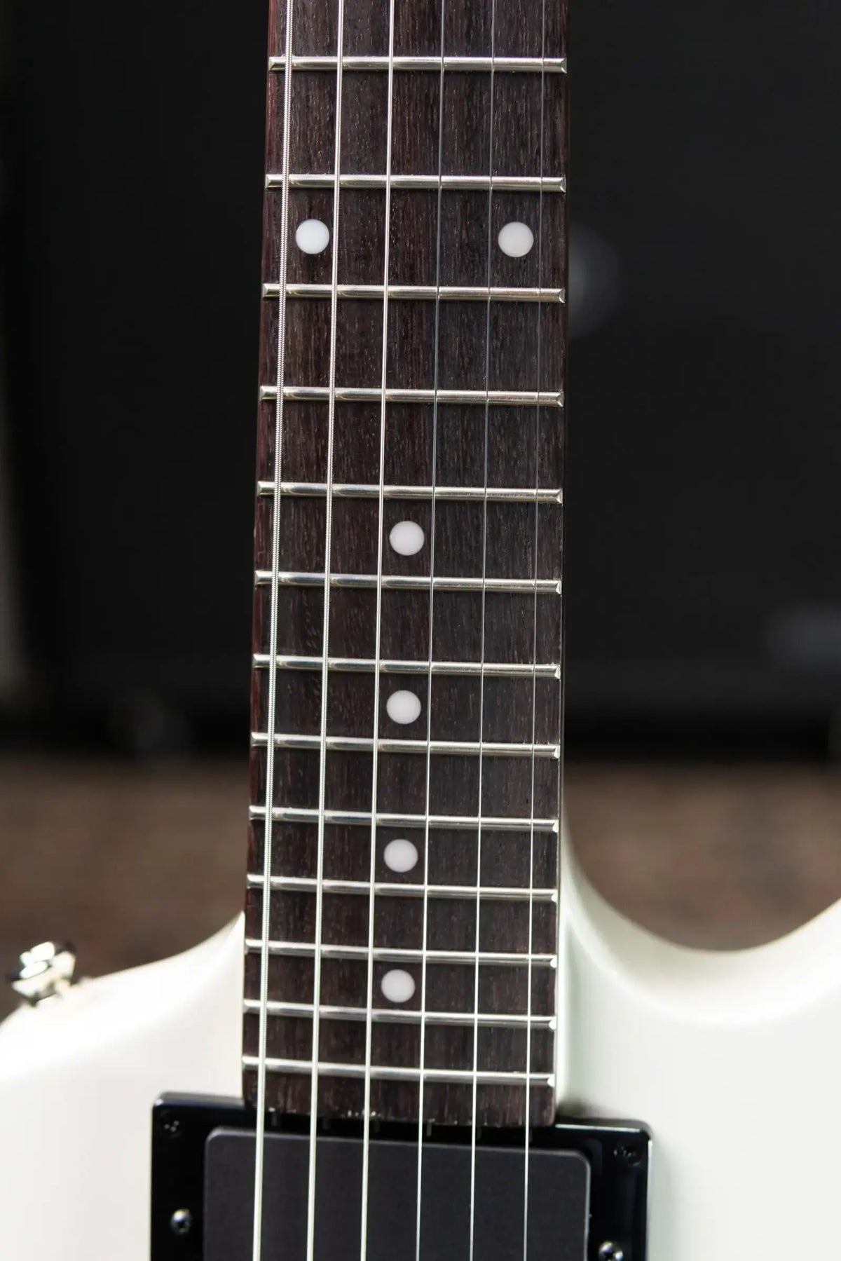 Epiphone Explorer '80s EMG Electric Guitar - Classic White