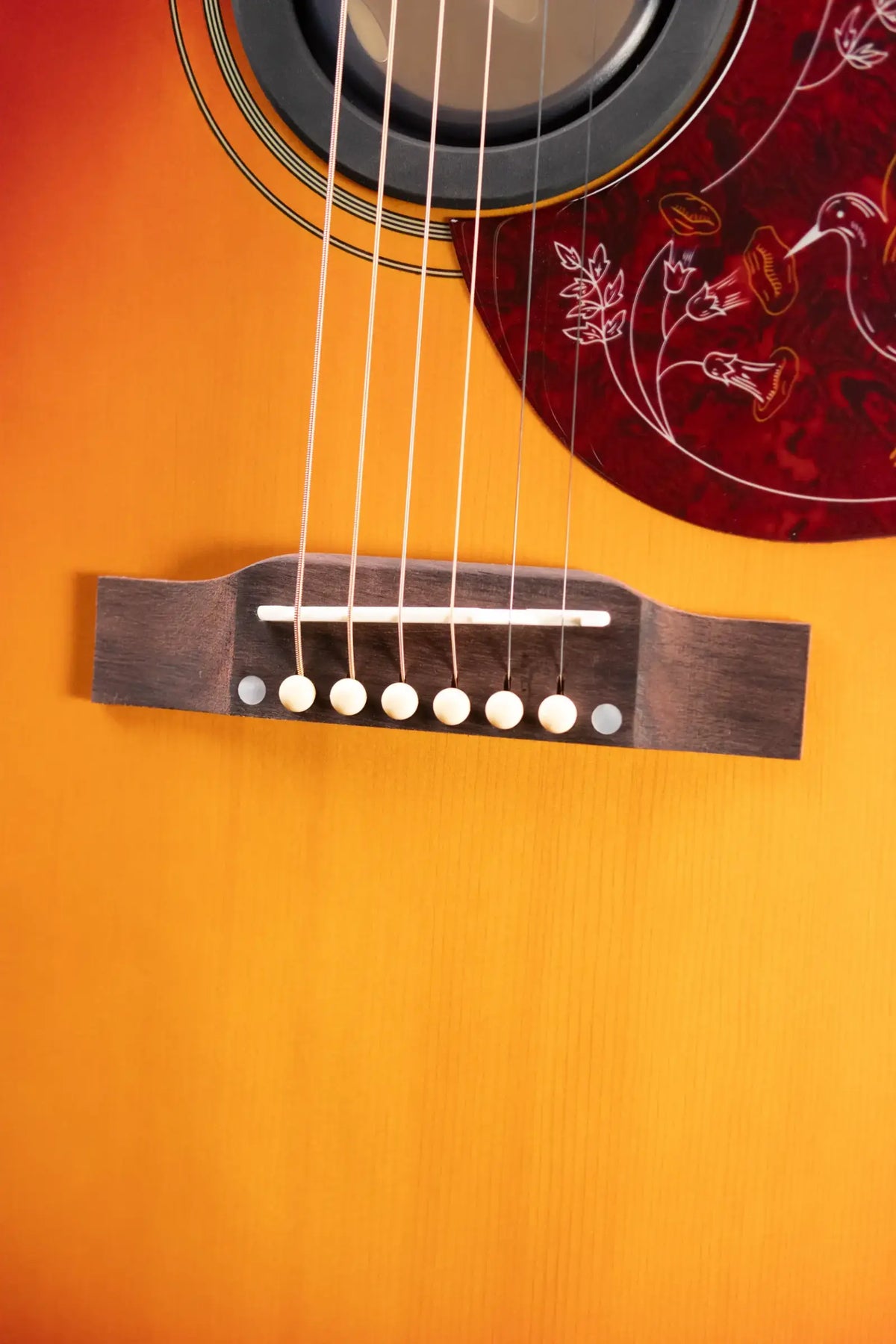 Epiphone Hummingbird Standard Acoustic/Electric Guitar - Cherry Sunburst with Gig Bag