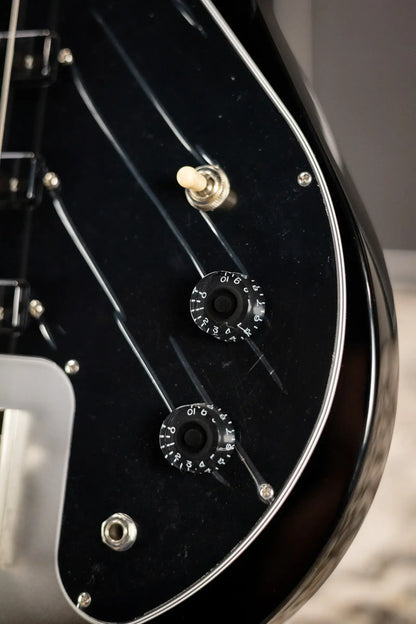 Epiphone Mike Dirnt Signature Grabber G-3 Bass - Silverburst with Hardshell Case