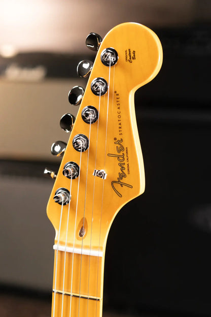 Fender American Professional Classic Stratocaster HSS Electric Guitar - 3-Color Sunburst with Gig Bag