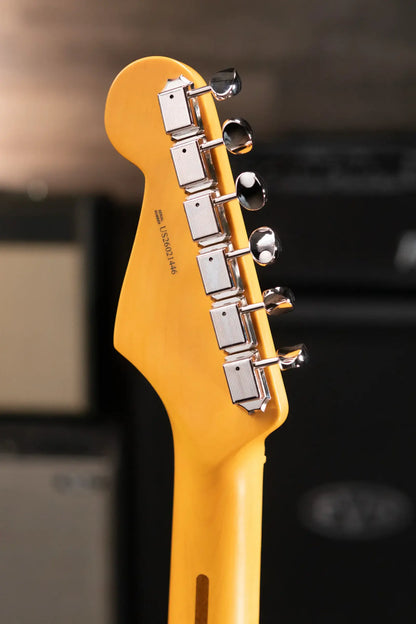 Fender American Professional Classic Stratocaster HSS Electric Guitar - 3-Color Sunburst with Gig Bag
