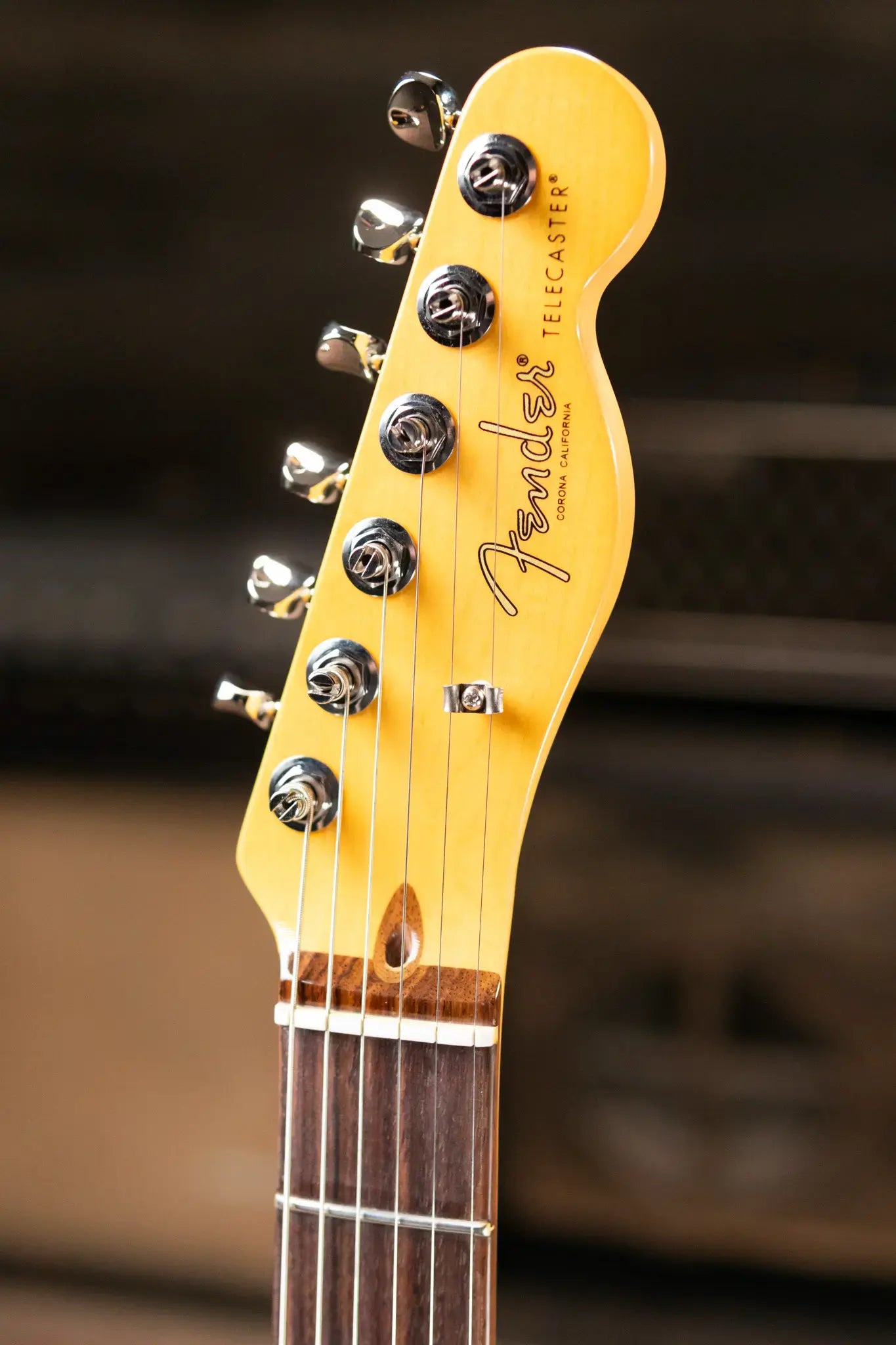 Fender American Professional Classic Telecaster Electric Guitar - 3-Color Sunburst with Gig Bag