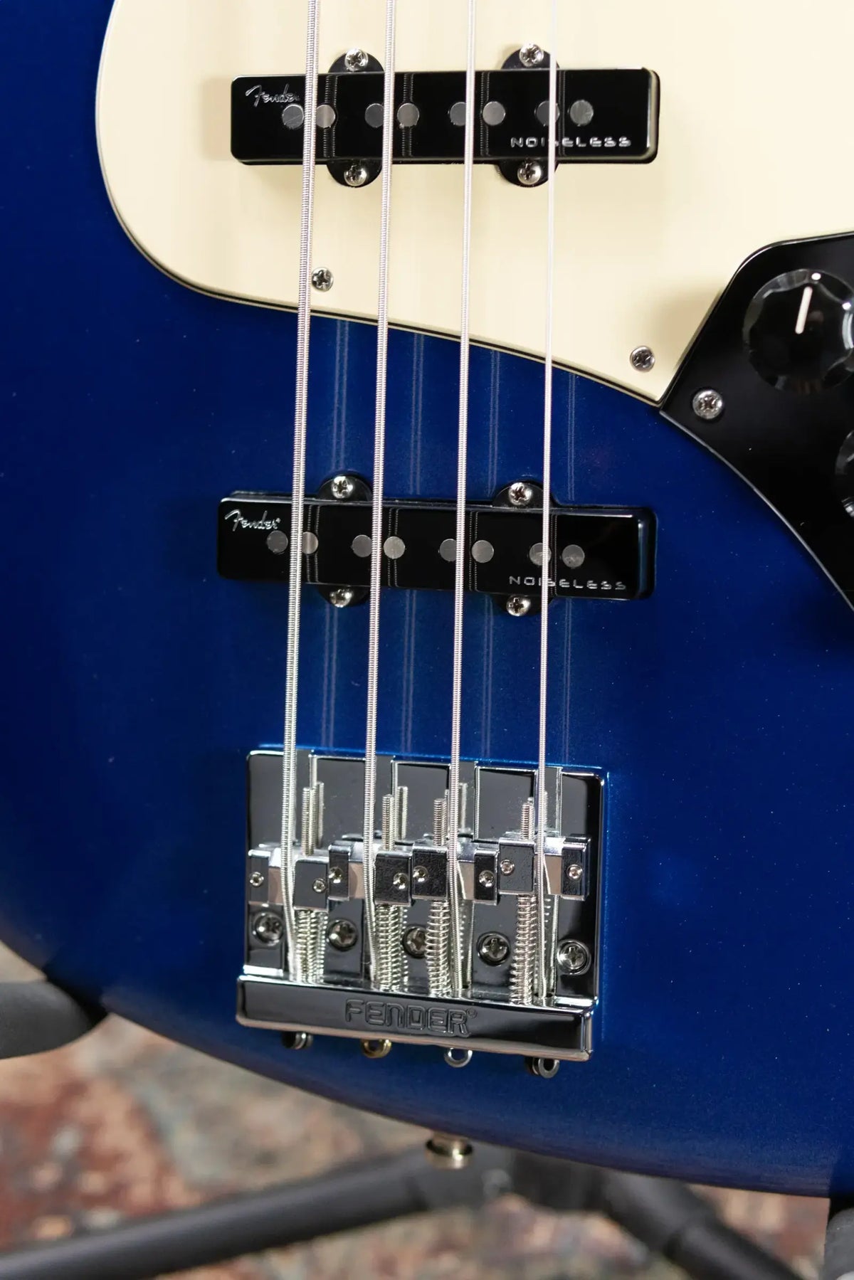 Fender American Ultra Jazz Bass Maple Fingerboard - Cobra Blue with Hard Case - Used