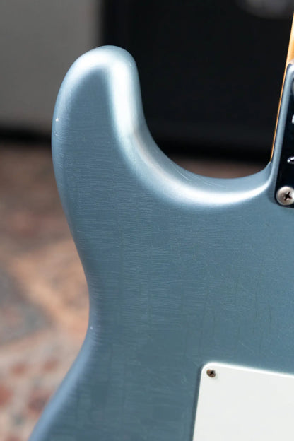 Fender Custom Shop '68 Stratocaster Journeyman Electric Guitar - Ice Blue Metallic with Hardshell Case - Used
