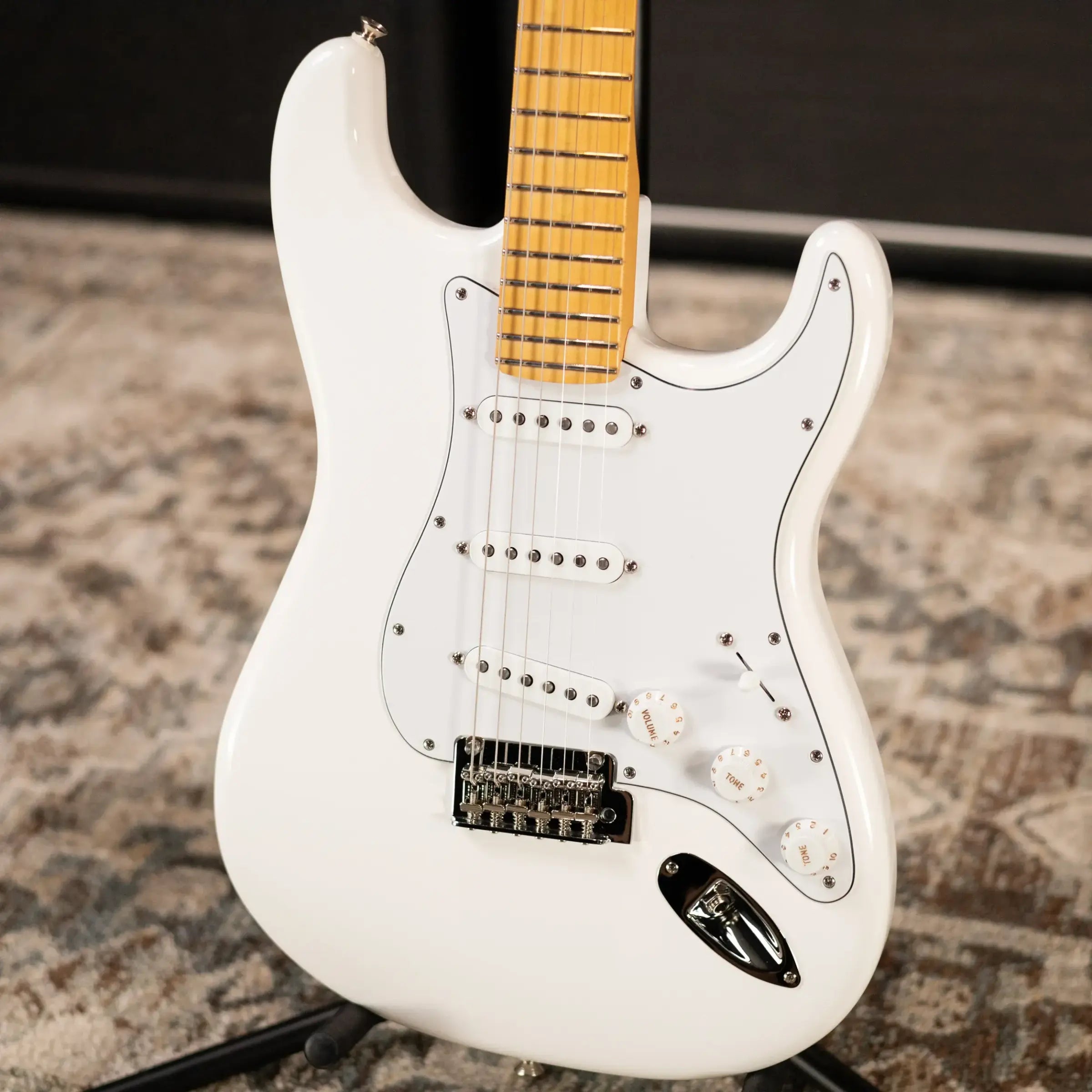 Fender Dealer Exclusive Player II Stratocaster Electric Guitar - Polar White with Matching Headstock