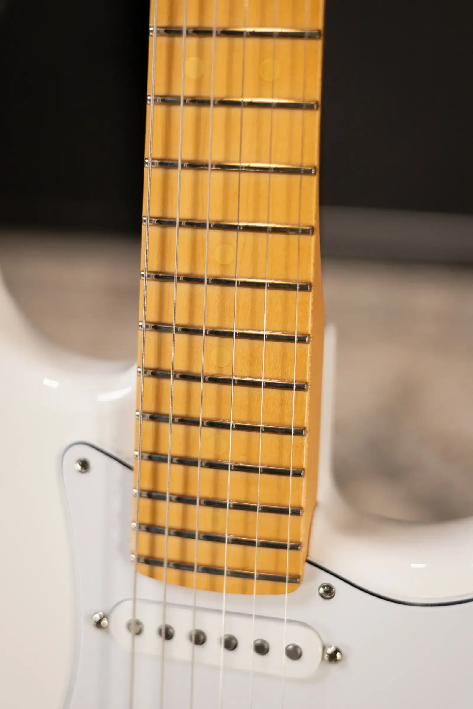 Fender Dealer Exclusive Player II Stratocaster Electric Guitar - Polar White with Matching Headstock
