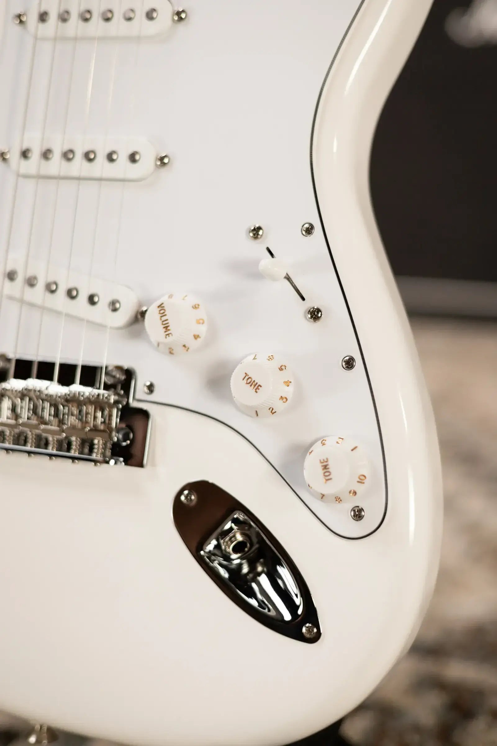 Fender Dealer Exclusive Player II Stratocaster Electric Guitar - Polar White with Matching Headstock