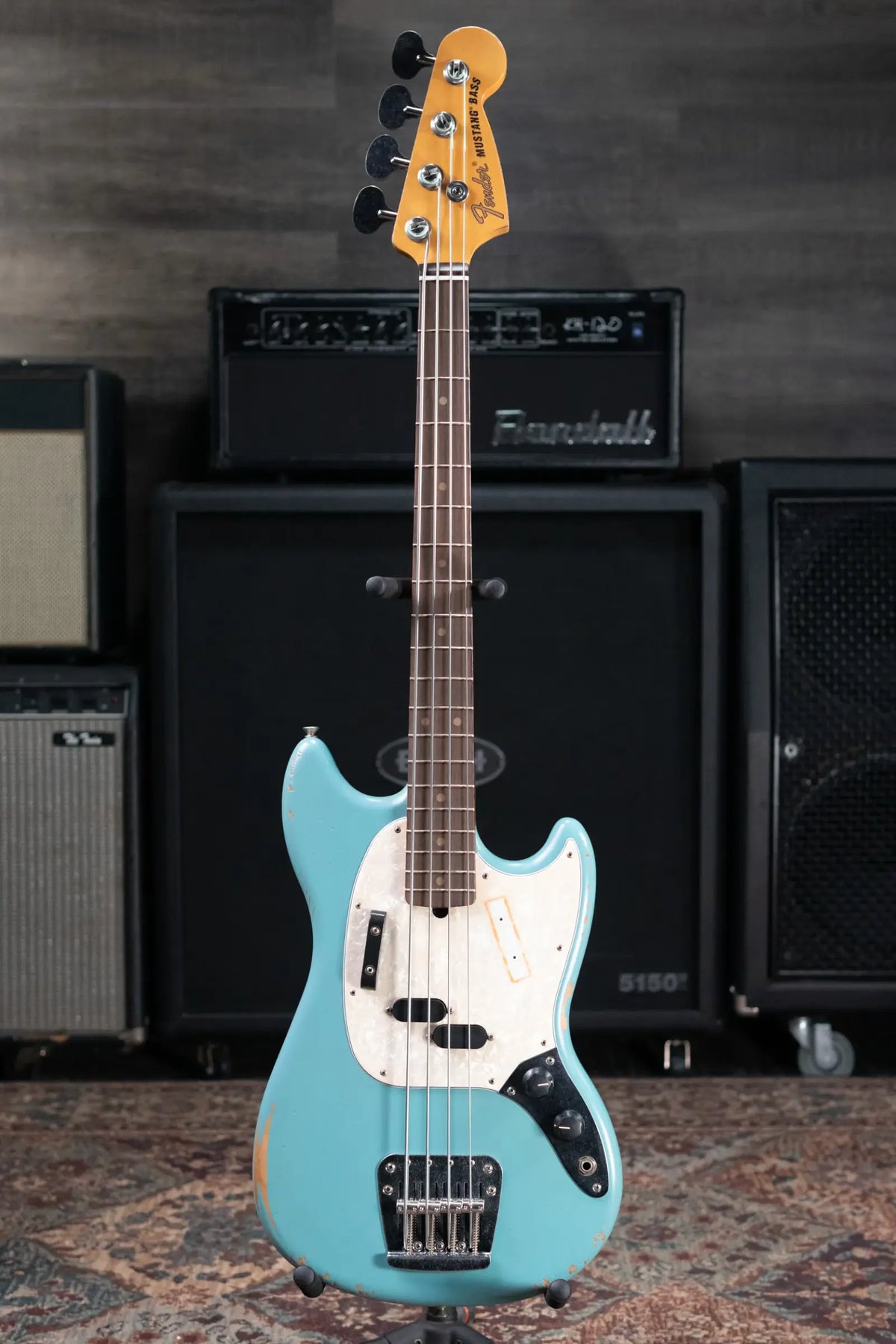 Fender JMJ Road Worn Mustang Bass - Faded Daphne Blue with Gig Bag