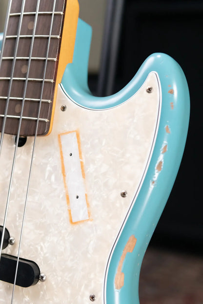 Fender JMJ Road Worn Mustang Bass - Faded Daphne Blue with Gig Bag