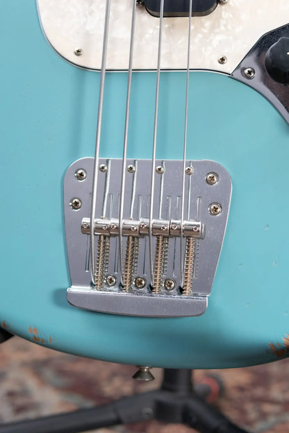 Fender JMJ Road Worn Mustang Bass - Faded Daphne Blue with Gig Bag