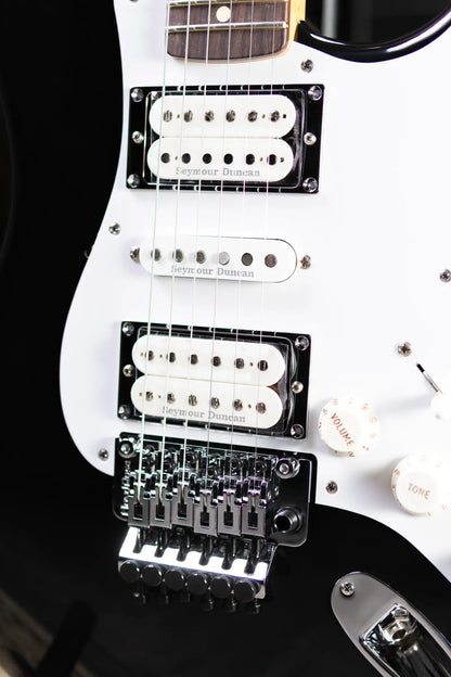 Fender Limited Edition 50th Anniversary Dave Murray Stratocaster Electric Guitar - Black with Gig Bag