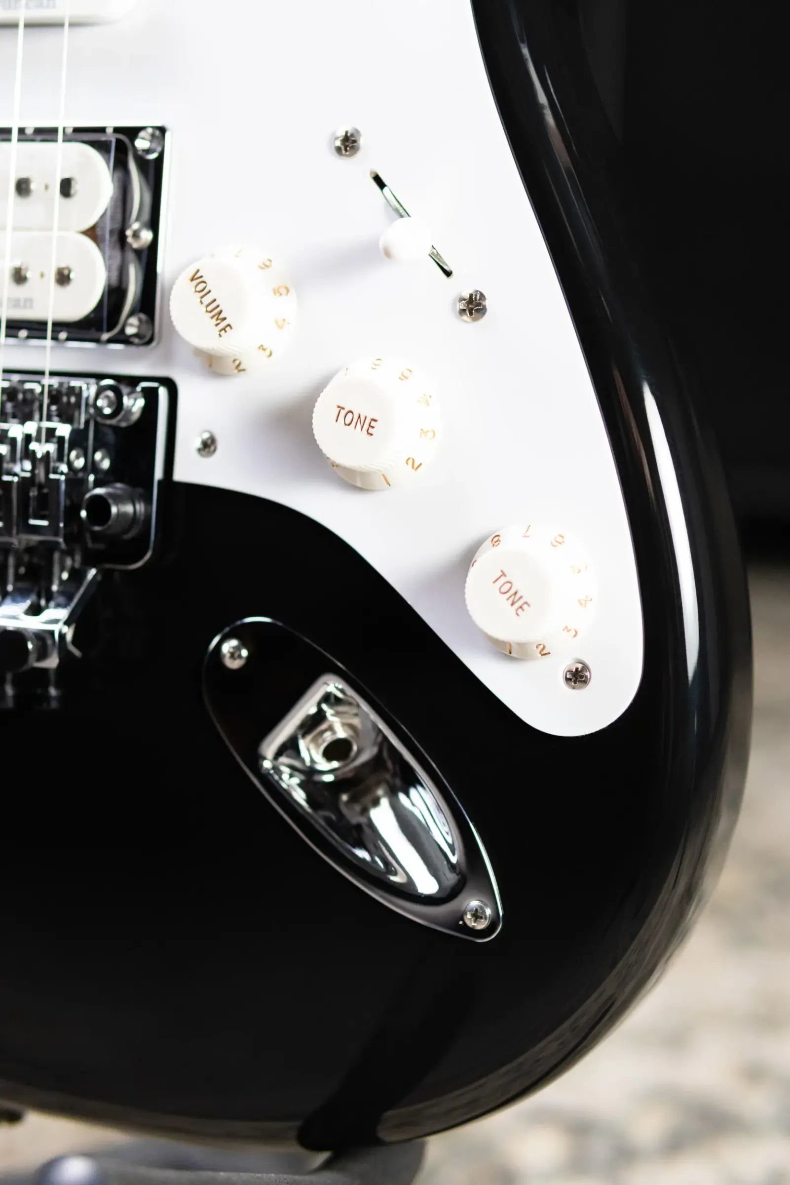 Fender Limited Edition 50th Anniversary Dave Murray Stratocaster Electric Guitar - Black with Gig Bag