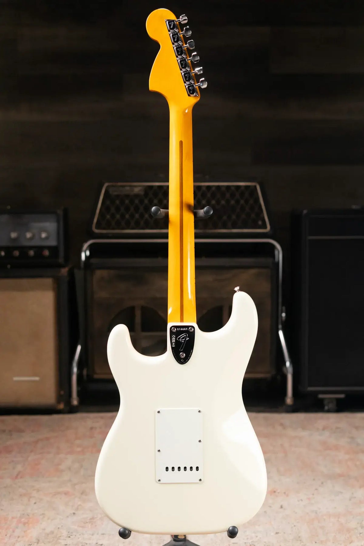 Fender Limited Edition American Vintage II '73 Stratocaster Electric Guitar, Maple Fingerboard - Olympic White with Hardshell Case - Demo