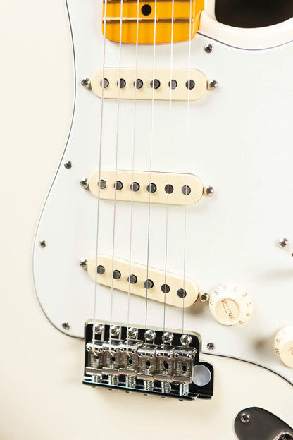 Fender Limited Edition American Vintage II '73 Stratocaster Electric Guitar, Maple Fingerboard - Olympic White with Hardshell Case - Demo