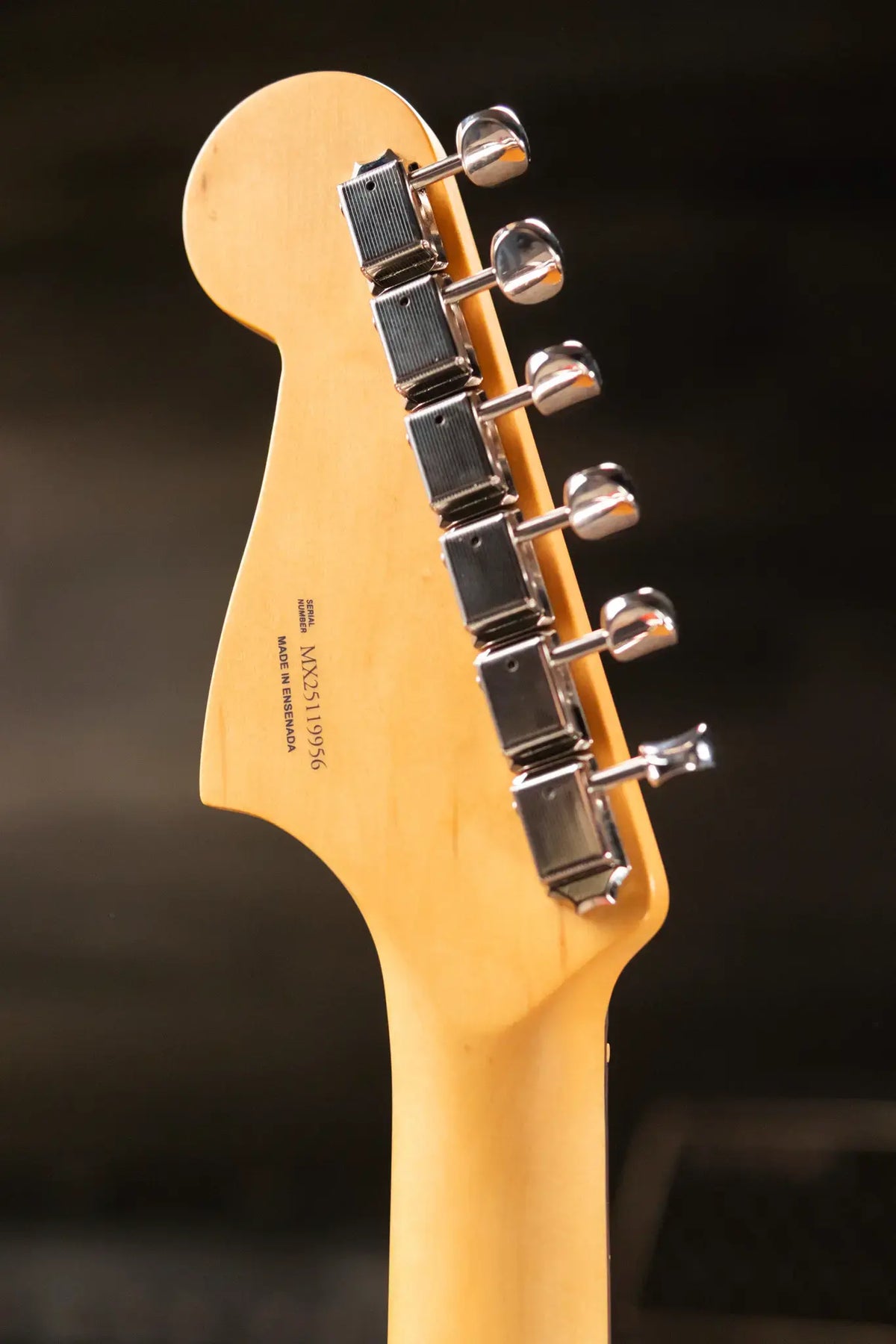 Fender Player II Jazzmaster Electric Guitar - Coral Red - Demo