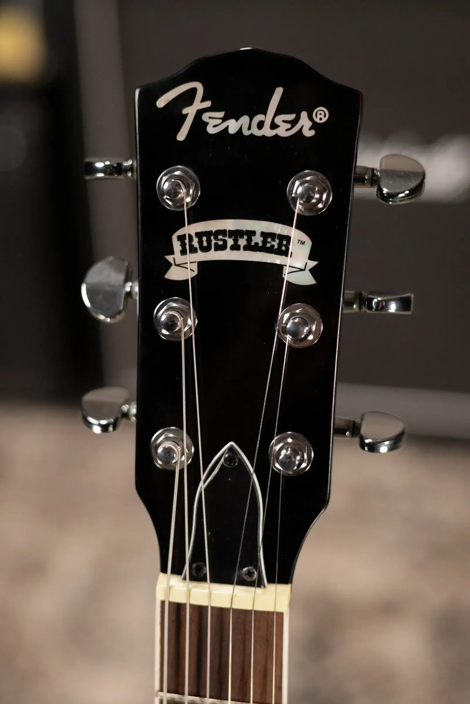 Fender Rustler 6-String Banjo with Hardshell Case - 3-Color Sunburst - Used