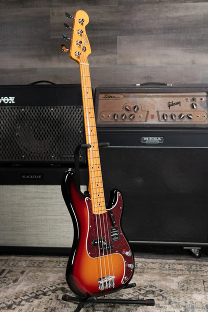 Fender Vintera III Late '60s Precision Bass - 3-Color Sunburst with Gig Bag