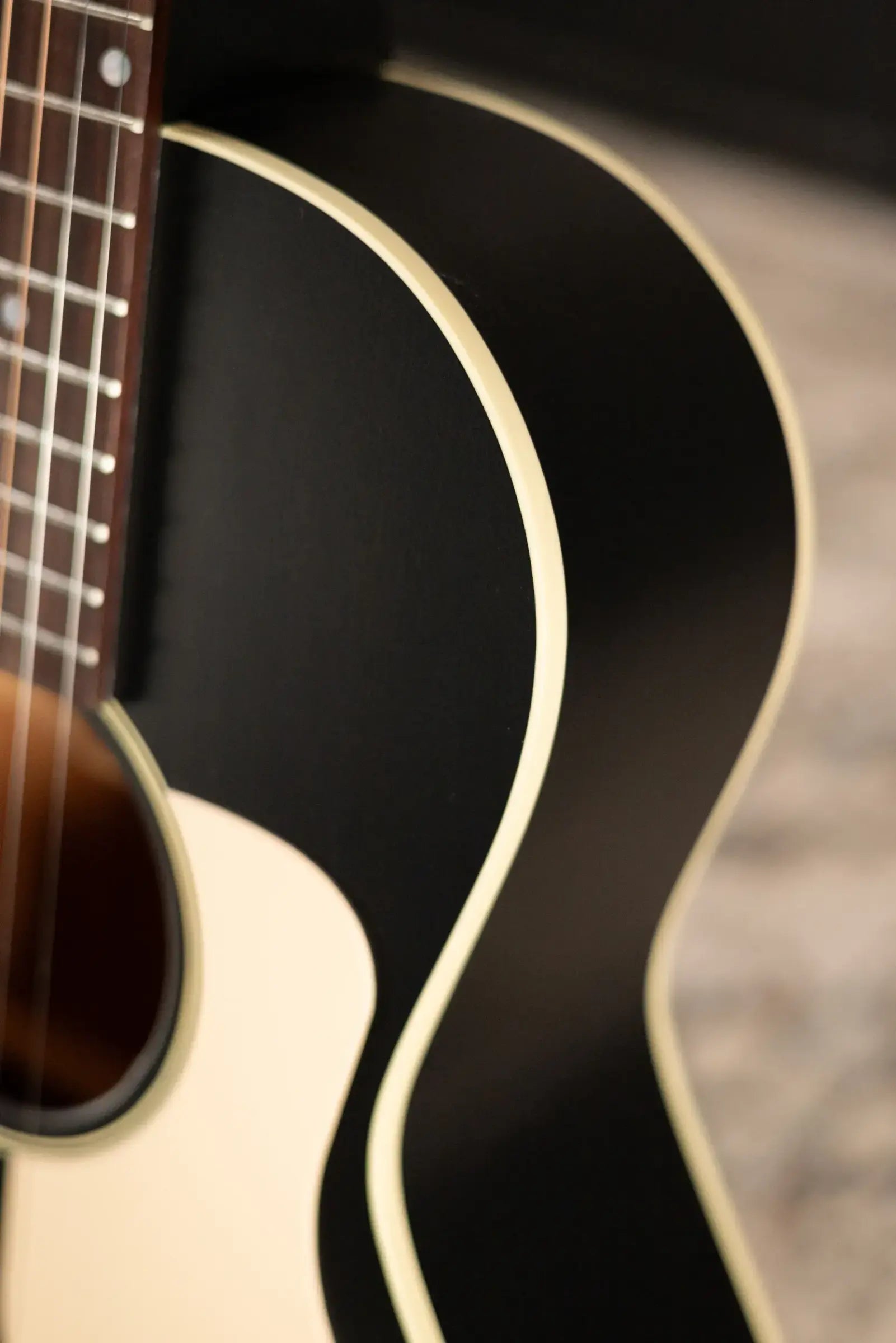 Gibson Century Collection L-00 12-Fret Acoustic Guitar - Ebony with Hardshell Case